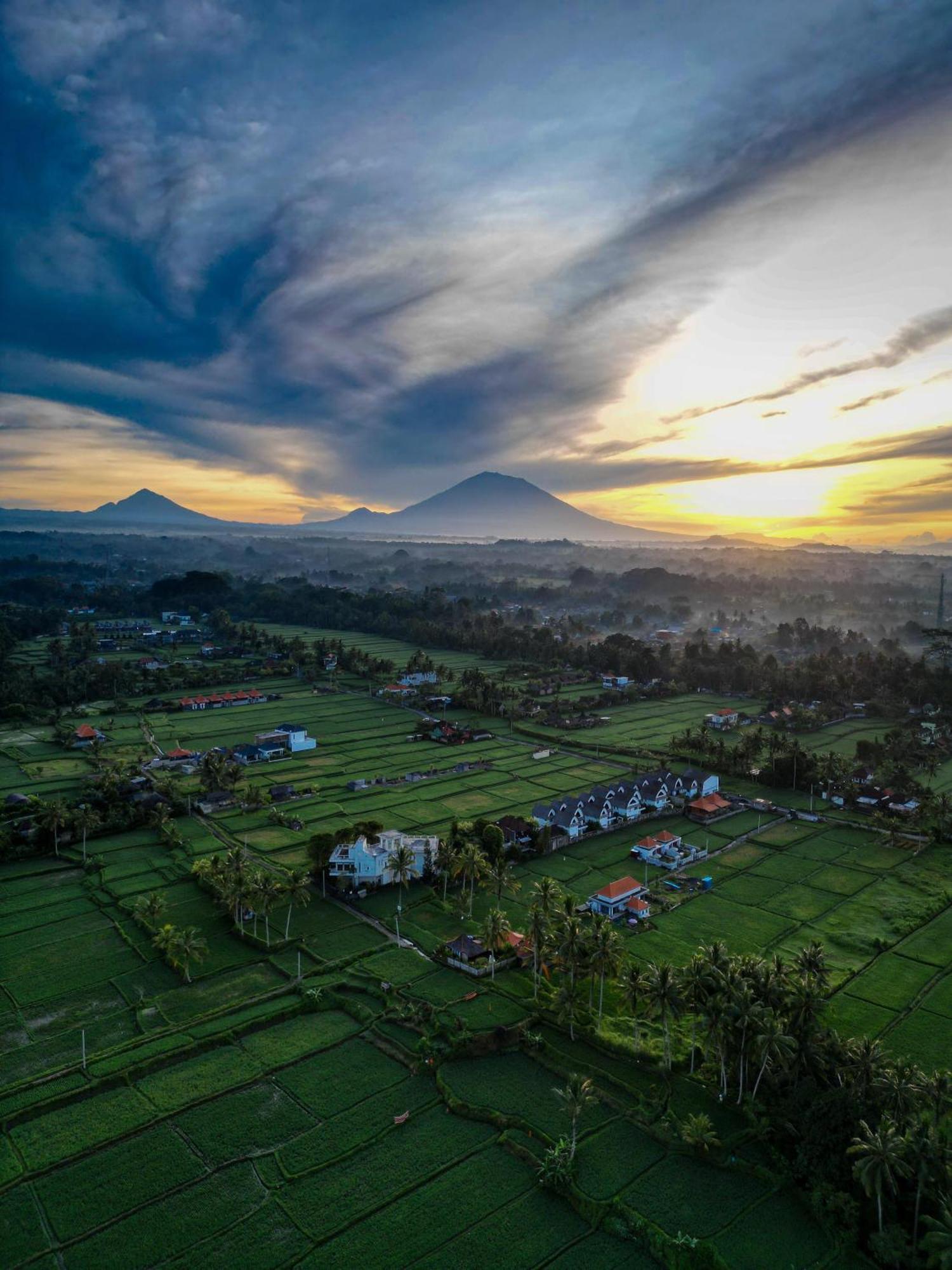 Ayu Duwur Beji Ubud